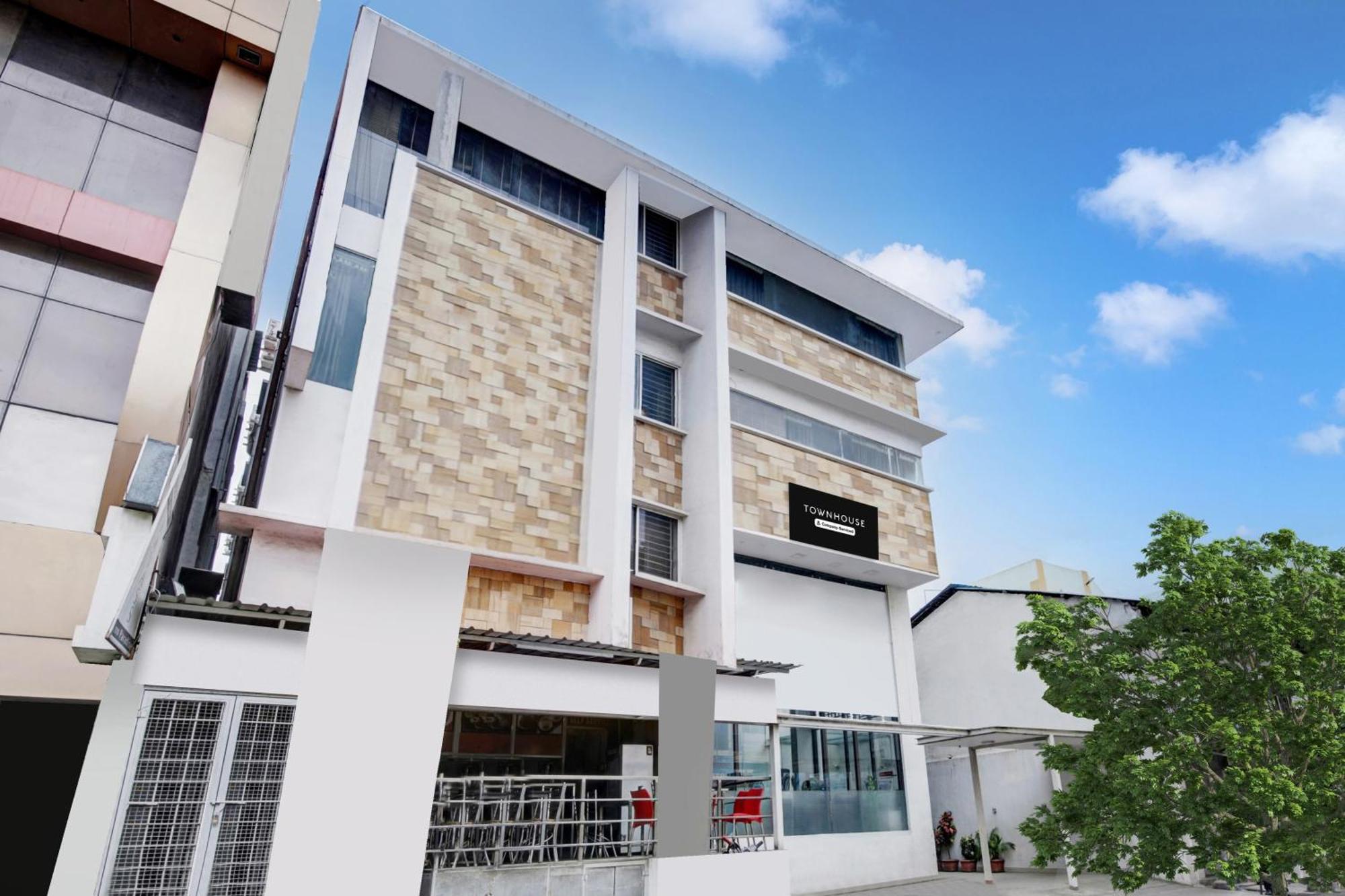 Townhouse City Center Near Mysore Palace Formerly Aavass Inn المظهر الخارجي الصورة